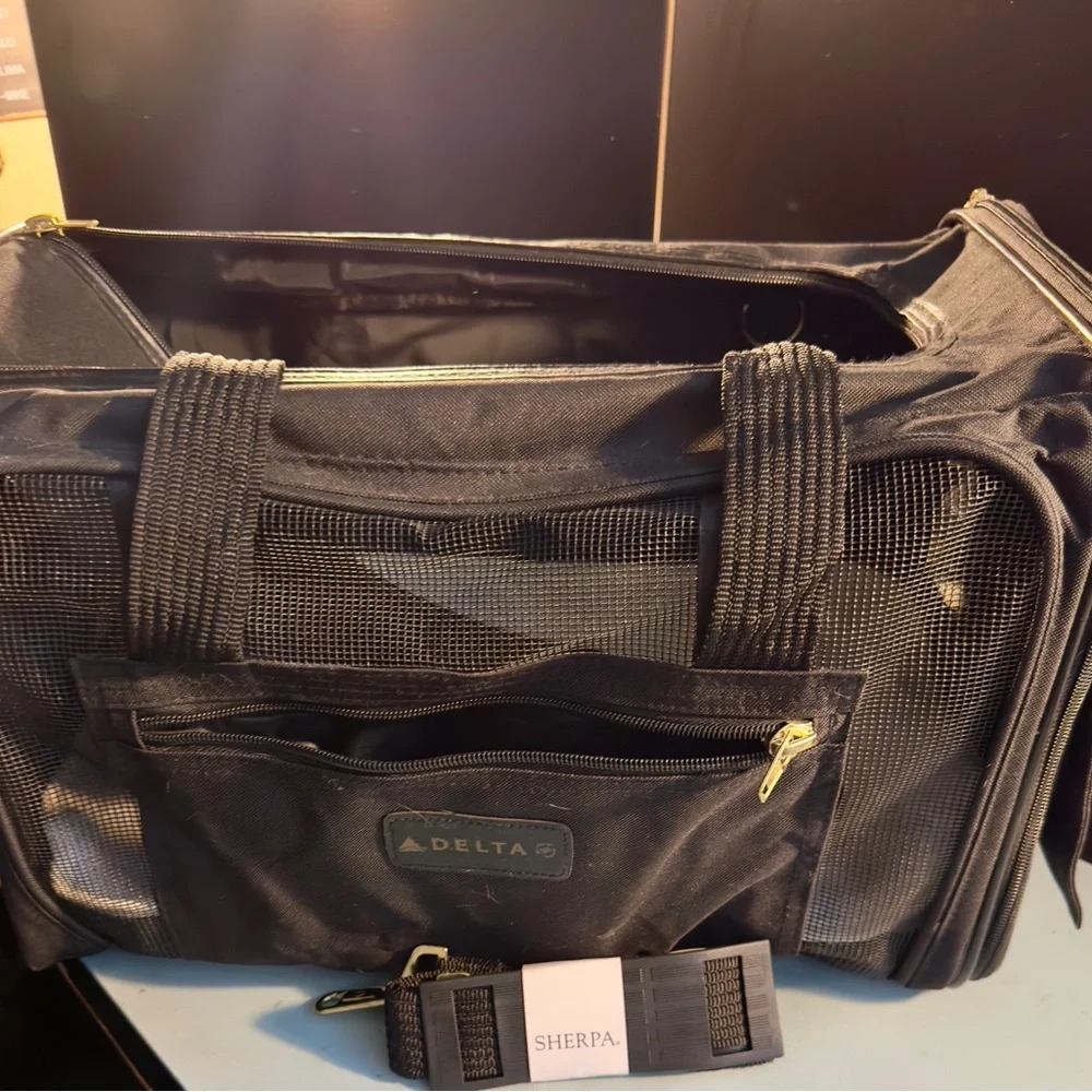 Brand new Pet carrier